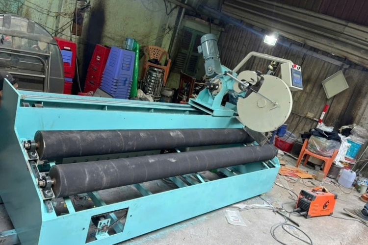 Máy cắt Vải