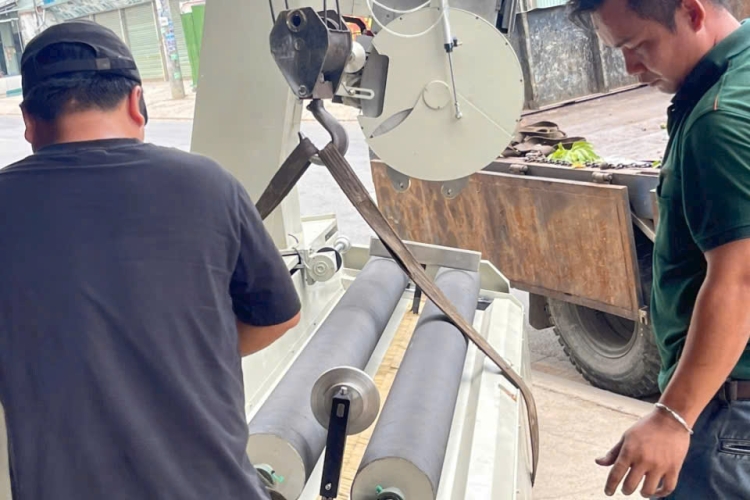 Máy ngành dệt may