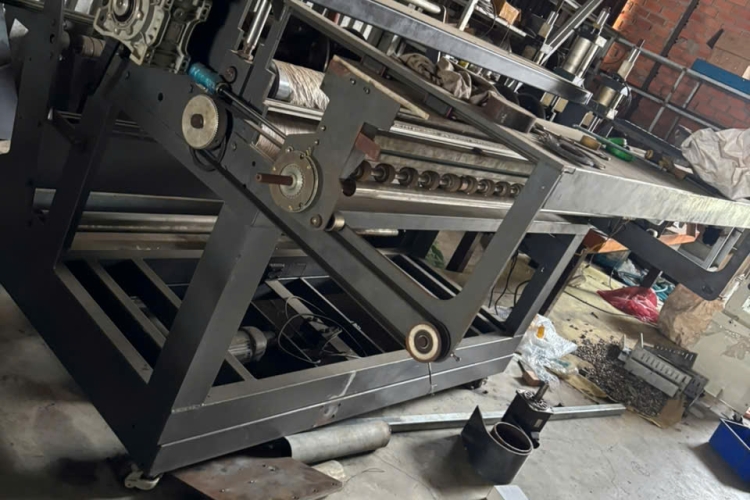 Chế tạo máy bình chánh