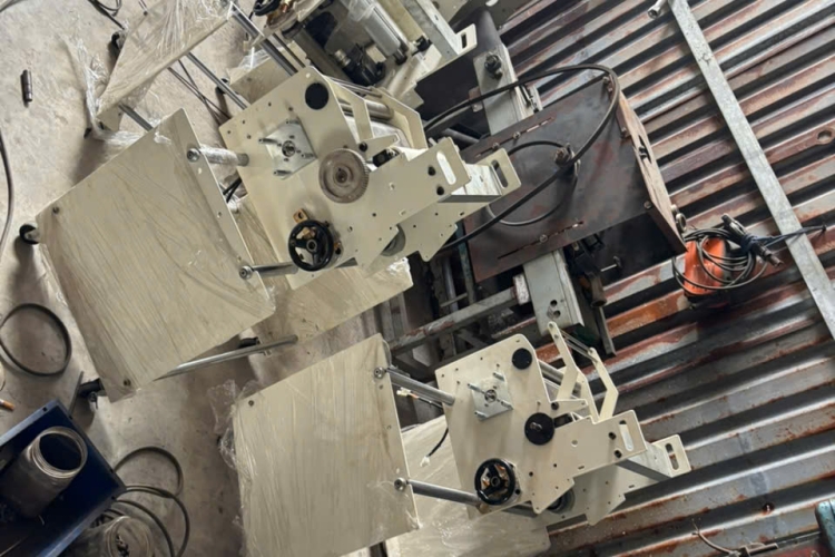 Máy cắt vải - Máy cắt vải bình chánh